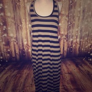 MAXI DRESS TAUPE & BLACK STRIPED XL MADE IN 🇺🇸